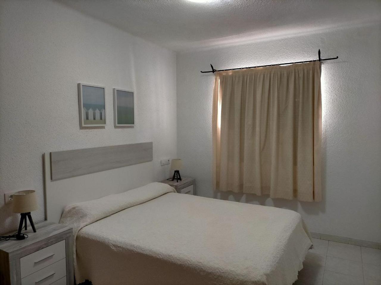 Apartamento Centrico En Primera Linea De Playa Apartment Peniscola Luaran gambar